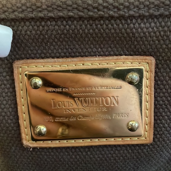 Louis Vuitton Antigua pouch - Picture 9 of 13